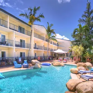 Queenslander & 4* Cairns