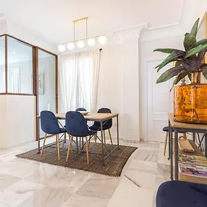 Genteel San Isidoro Apartment